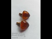 Butoni auriti cu chihlimbar