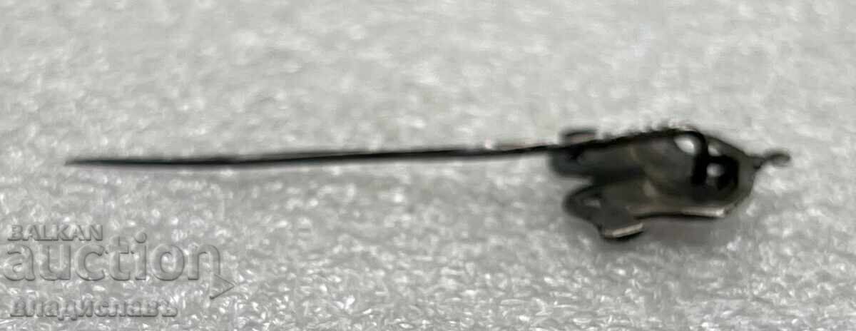 Auction Silver Royal Badge Auction Silver Royal Badge