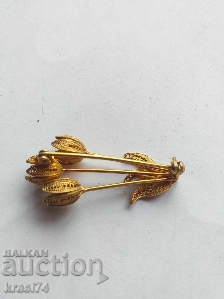 Gilded brooch with price 20.00 BGN | € 10.23