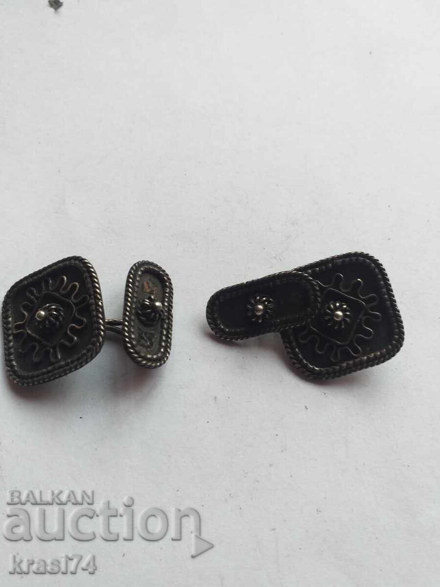 Ασημένια μανικετόκουμπα