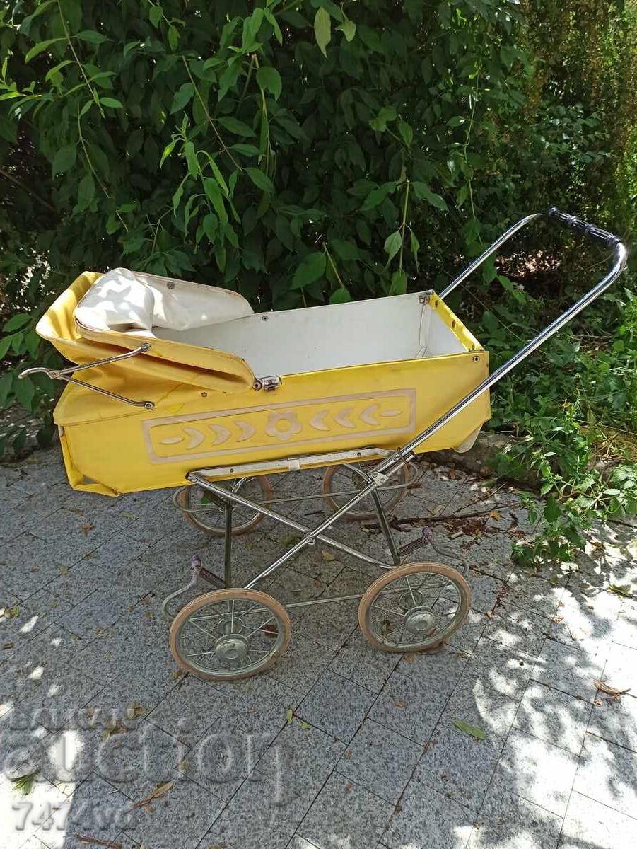 ΣΟΤΣ. ΠΑΙΔΙΚΟ ΚΑΡΟΤΣΙ ΓΙΑ ΚΟΥΚΛΕΣ ΚΙΤΡΙΝΟ - 6