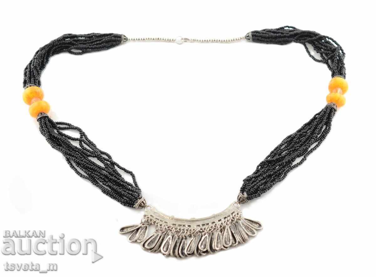 Гердан  колие с цена 18.00 лв. | € 9.20