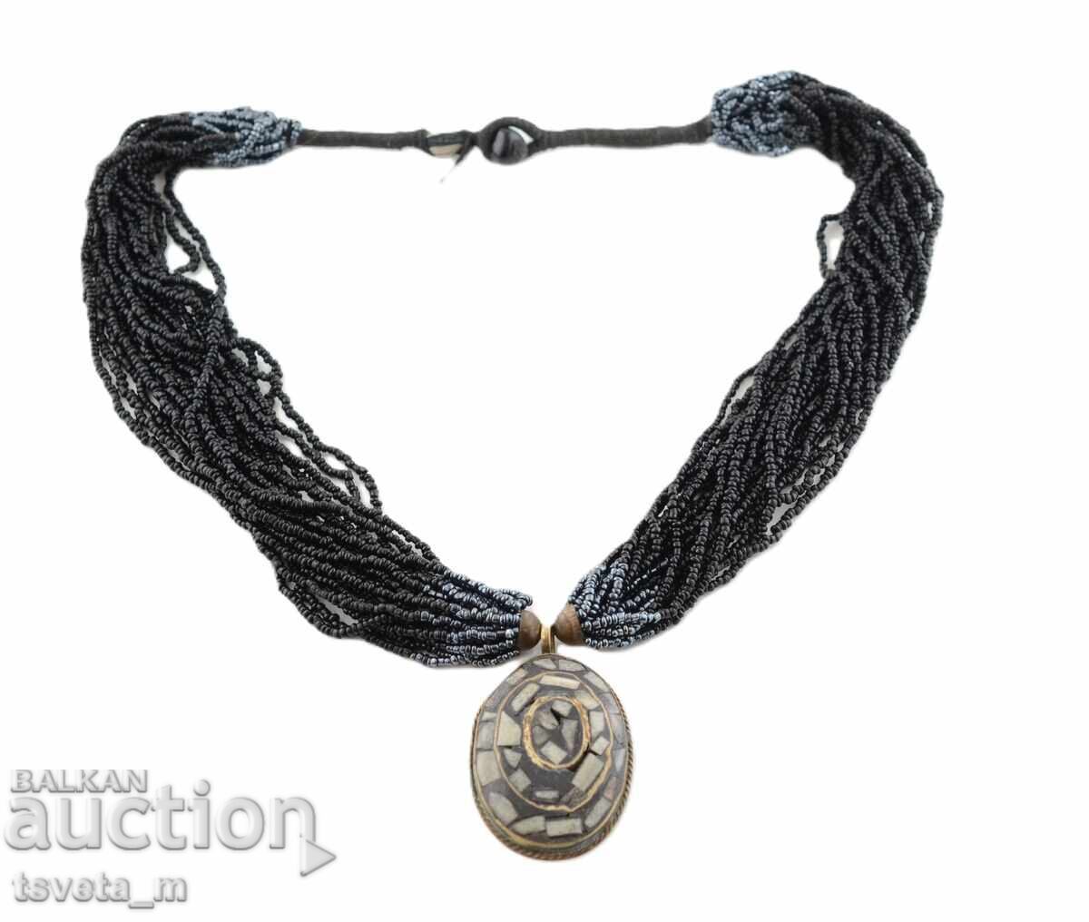 Beaded Necklace Pendant Bronze Mother-of-Pearl