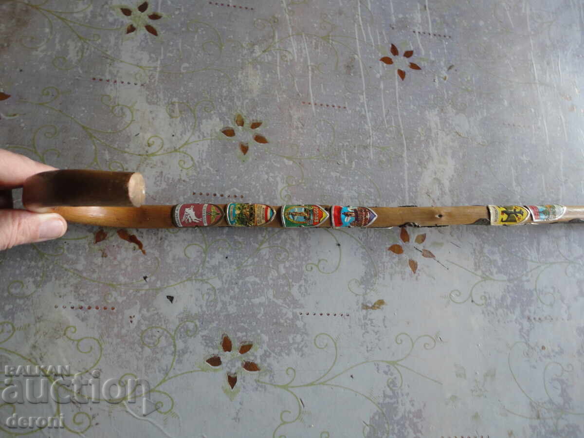 Τουριστικό μπαστούνι με εμβλήματα και κονκάρδες - 7