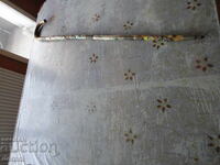 Τουριστικό μπαστούνι με εμβλήματα και κονκάρδες