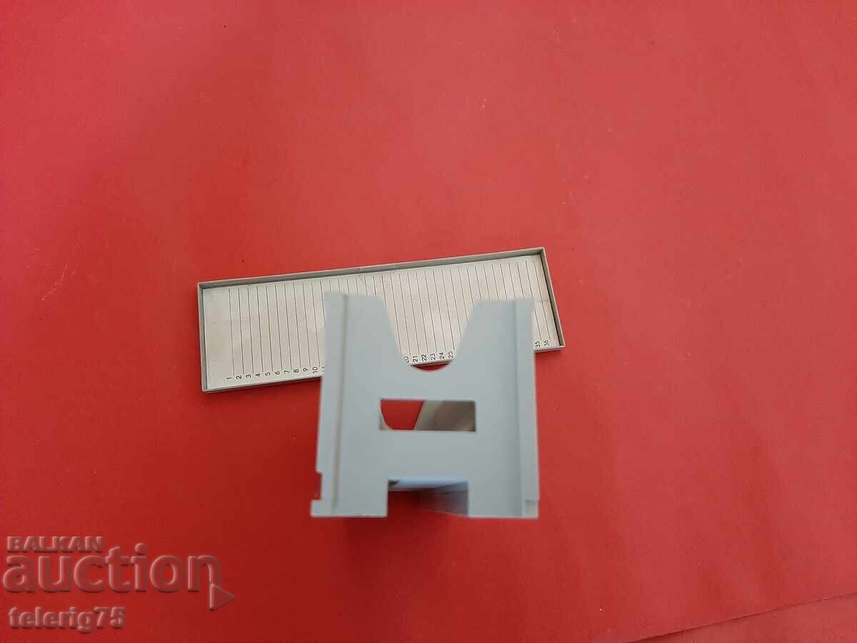 Delivery of 'PENTACON' Slide Magazine for Slide Projectors - for 36 slides