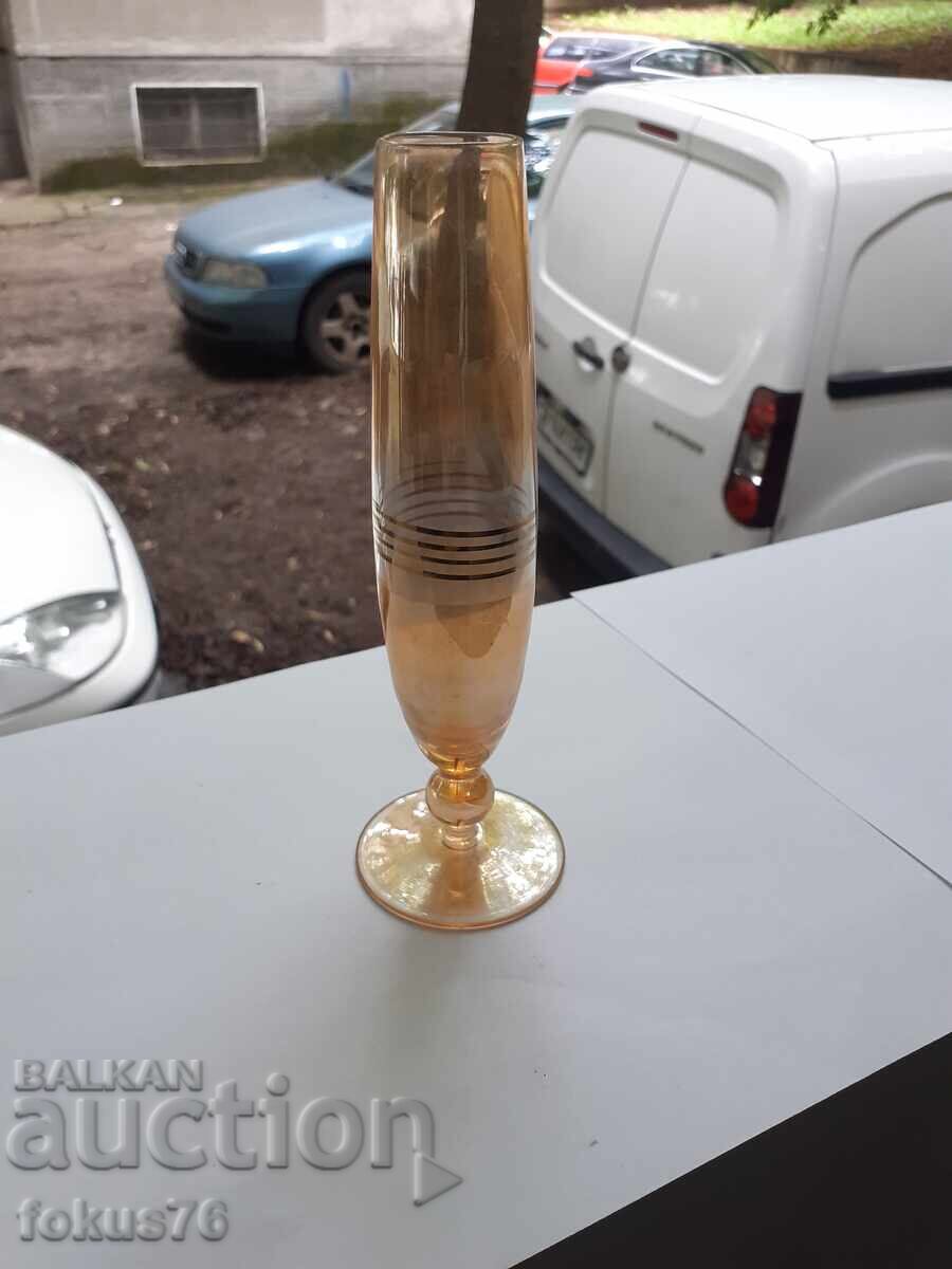 Vase - glass vase with price 20.00 BGN | € 10.23 Vase - glass vase with price 20.00 BGN | € 10.23