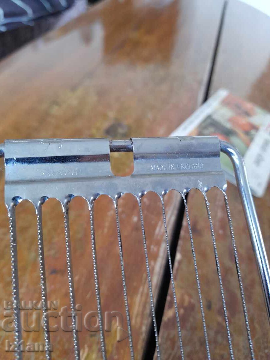 Παλιό οικιακό μηχάνημα κοπής ντομάτας - 6