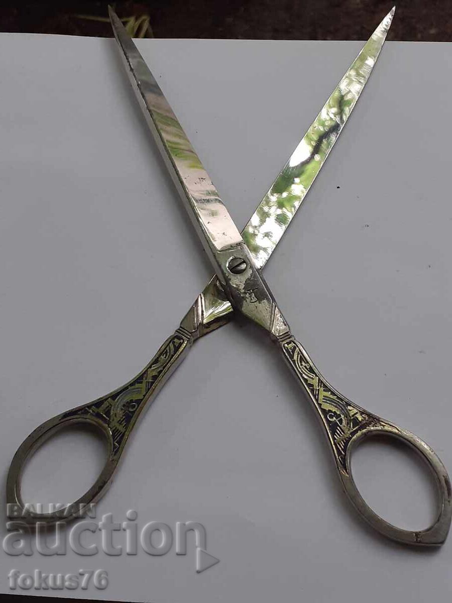 Old scissors with enamel - 6
