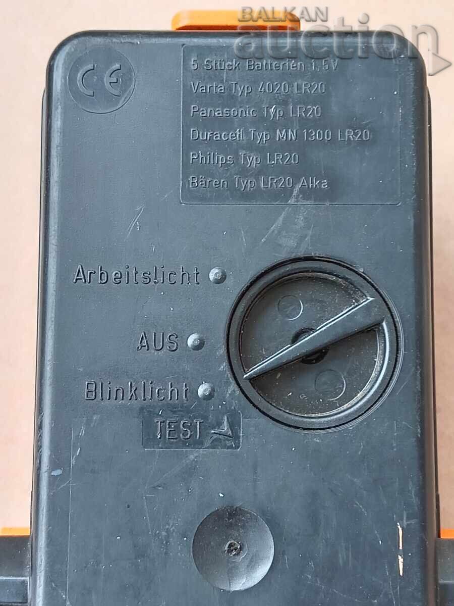 Auction  Mercedes Car Emergency Lamp