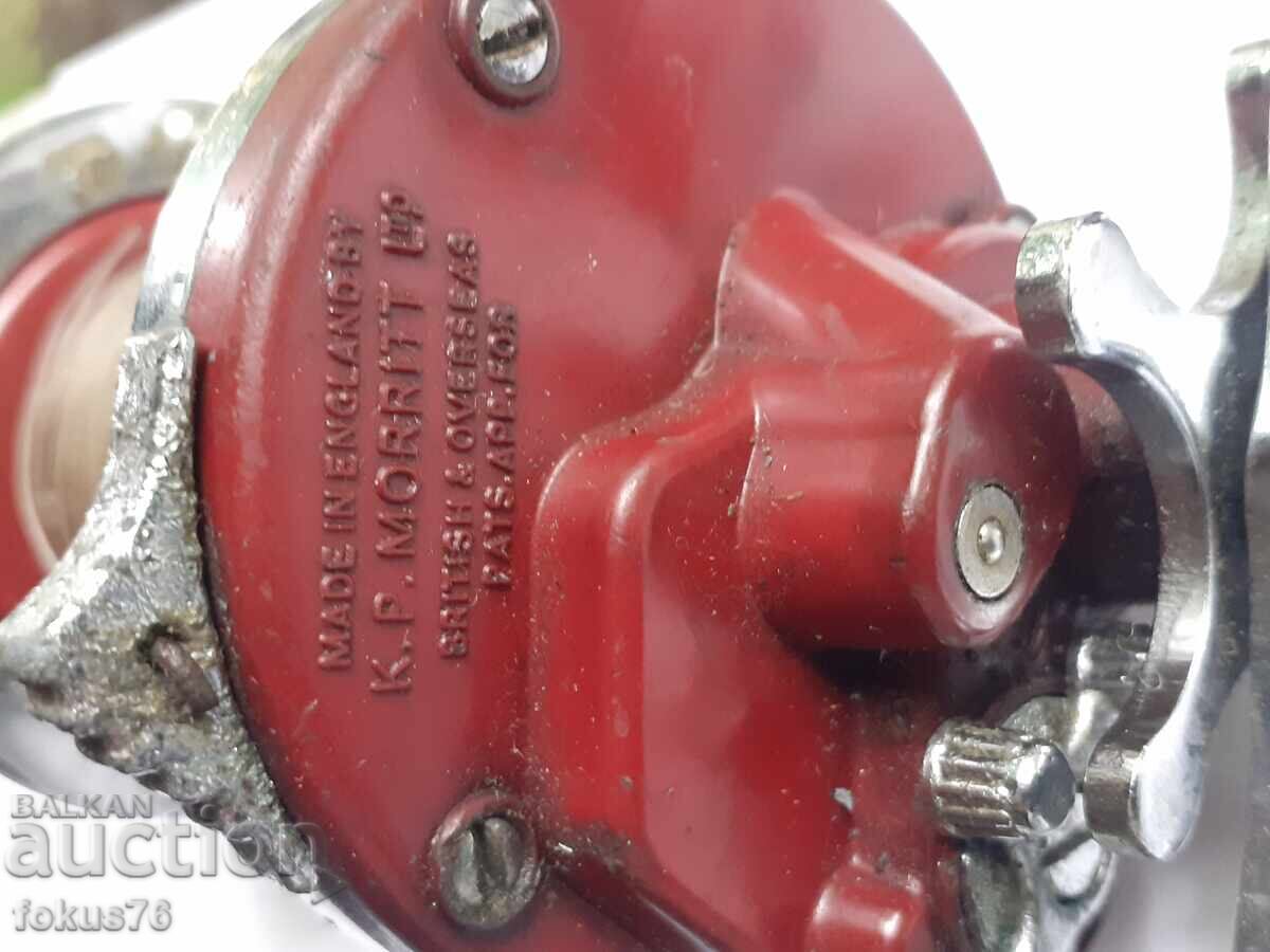 Παλιά αγγλική μηχανή για ψάρεμα στη θάλασσα - K.P. Morritt με τιμή 90.00 BGN | € 46.02