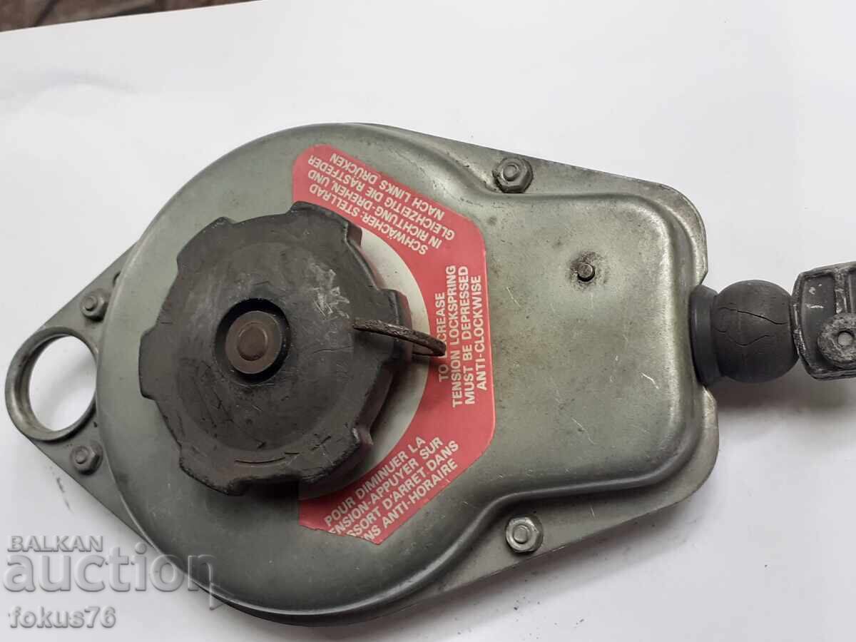 Licitație Vechi dispozitiv englezesc de siguranță la înălțime, extensibil Licitație Vechi dispozitiv englezesc de siguranță la înălțime, extensibil