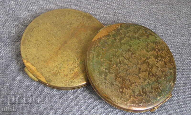 2 pcs. old bronze powder compacts with mirror with price 15.00 BGN | € 7.67