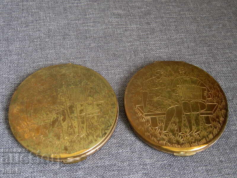 2 pcs. old bronze powder compacts with mirror