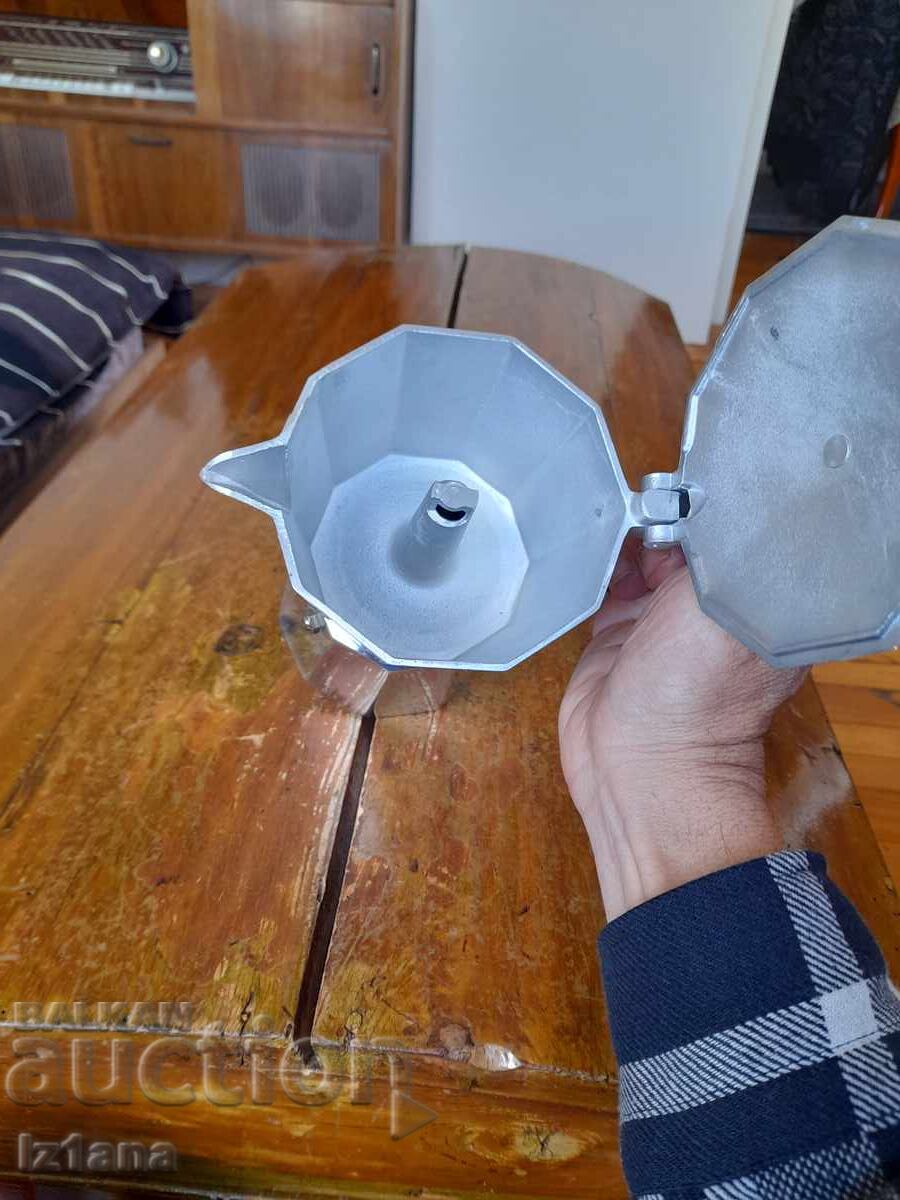 Vechi aparat de cafea - 5