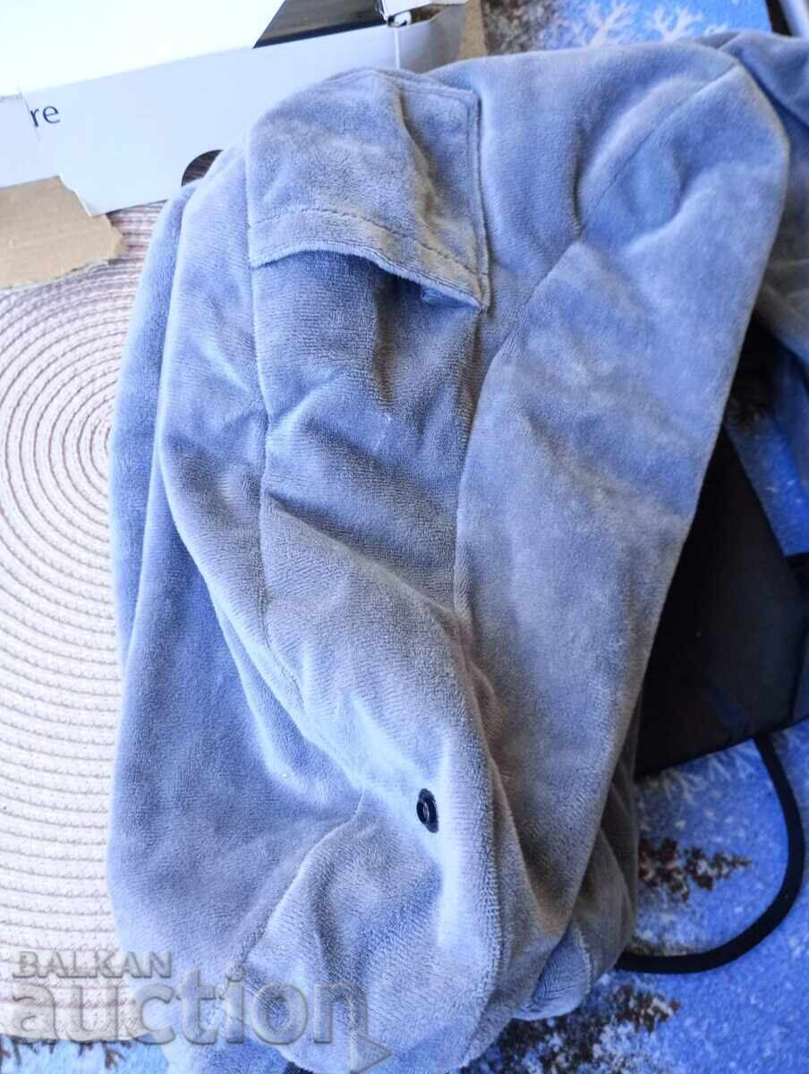 Livrarea Pernă de călătorie Nouă preț de marcă pe site 30.95 euro Livrarea Pernă de călătorie Nouă preț de marcă pe site 30.95 euro