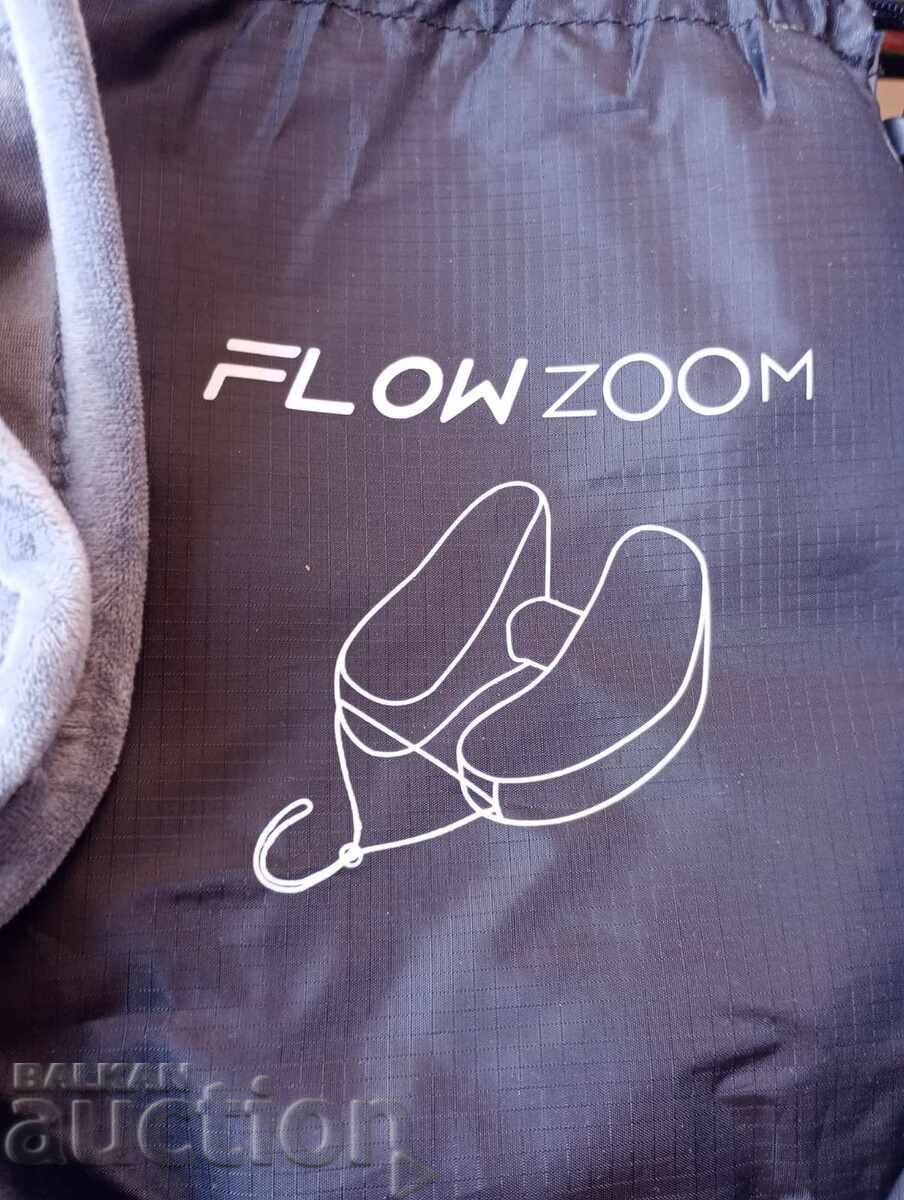 Pernă de călătorie Nouă preț de marcă pe site 30.95 euro Pernă de călătorie Nouă preț de marcă pe site 30.95 euro