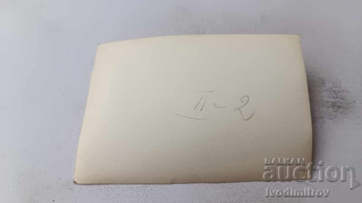 Φωτογραφία Άνδρας και νεαρό κορίτσι στη θάλασσα με τιμή 1.65 BGN | € 0.84 Φωτογραφία Άνδρας και νεαρό κορίτσι στη θάλασσα με τιμή 1.65 BGN | € 0.84