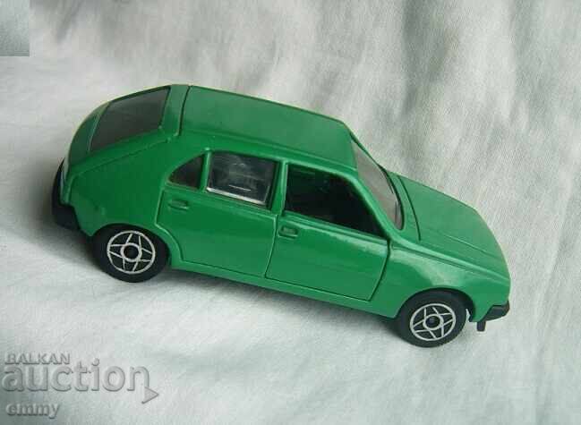 Licitație Renault 14 / Renault 14 model mașinuță, Solido, Franța
