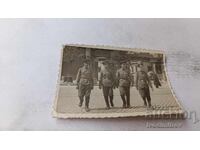 Φωτογραφία Σόφιας Τέσσερις αξιωματικοί σε βόλτα