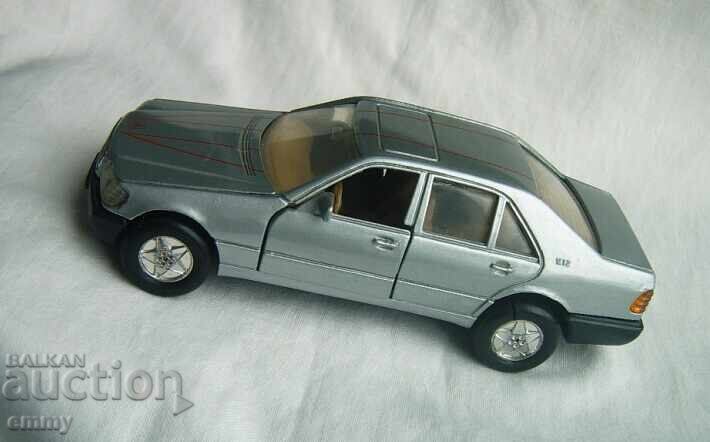 Licitație Mercedes-Benz 600 SEL model mașinuță, WELLY, № 9048, Mercedes