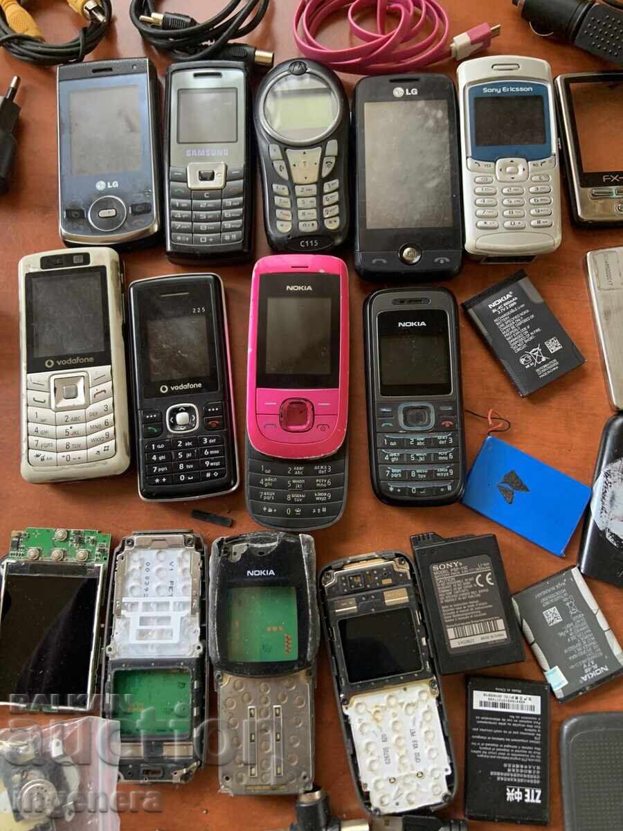 TELEFOANE, CABLURI DE ÎNCĂRCARE, CĂȘTI, MOUSE, PIESE, DEȘEURI ȘI ALTELE cu preț 85.00 BGN | € 43.46 TELEFOANE, CABLURI DE ÎNCĂRCARE, CĂȘTI, MOUSE, PIESE, DEȘEURI ȘI ALTELE cu preț 85.00 BGN | € 43.46