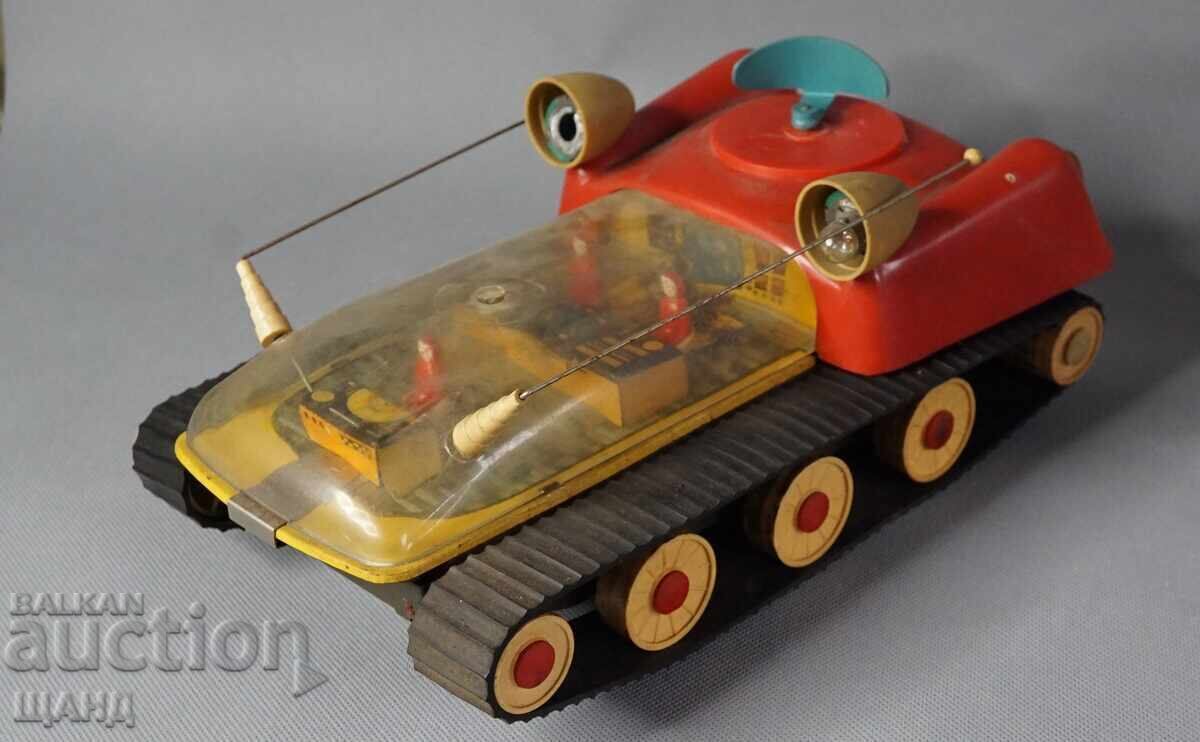 Vechi model rusesc de jucărie din plastic, navetă spațială