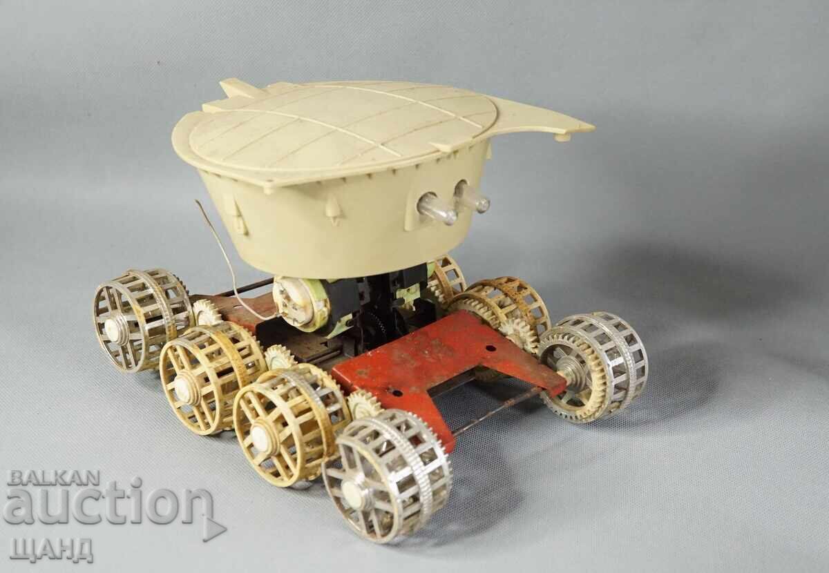 Παλιό ρωσικό πλαστικό μοντέλο διαστημικού λεωφορείου