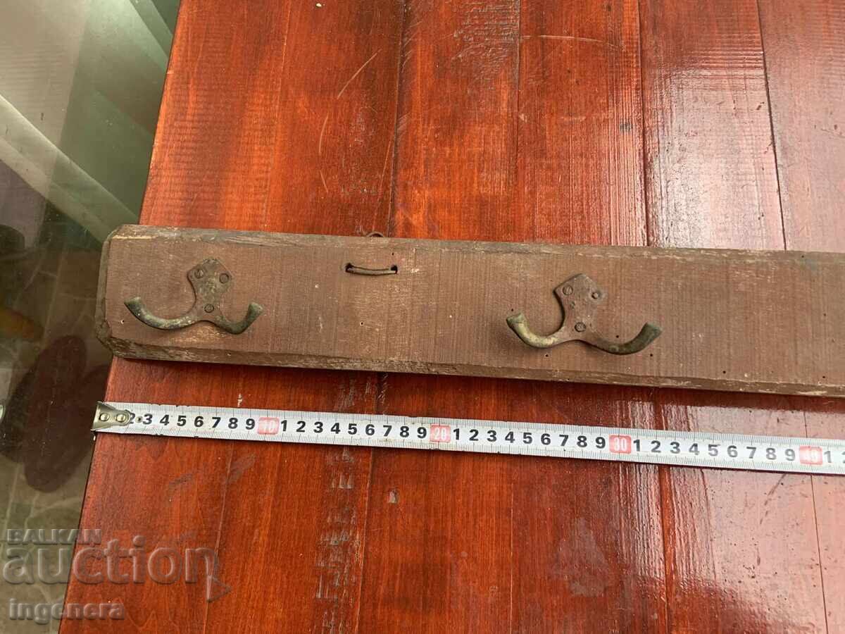 Delivery of Coat rack, old, wooden, from and for an old house