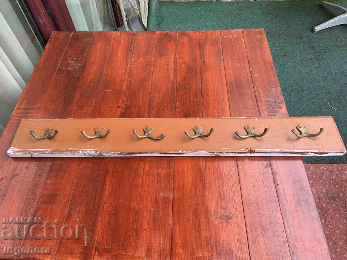 Delivery of HANGER HANGER WOOD ANTIQUE WALL