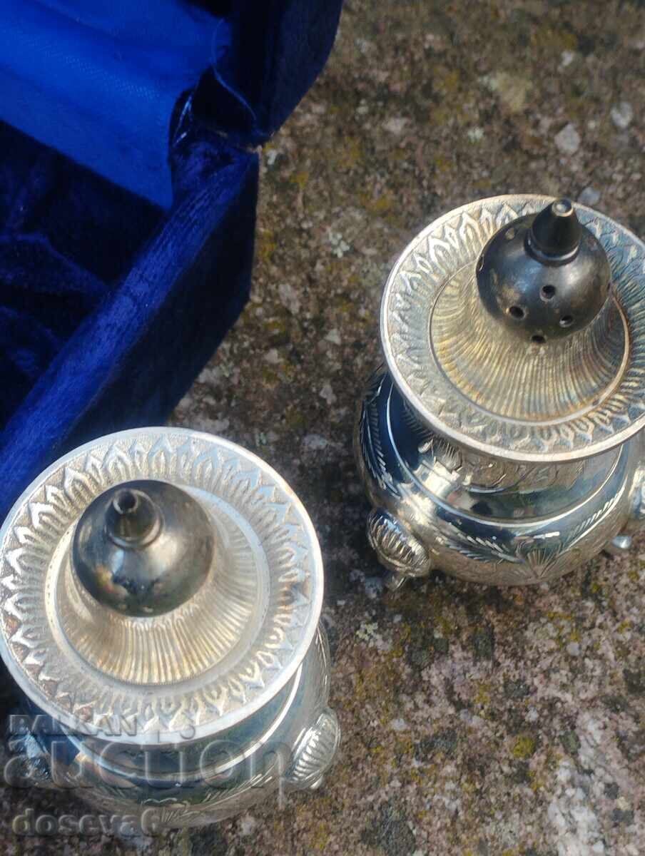 Delivery of Vintage EPNS salt and pepper set