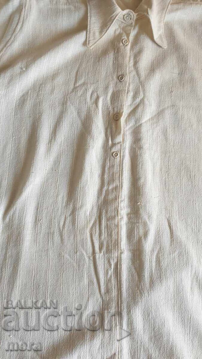 Автентична къса риза с цена 60.00 лв. | € 30.68