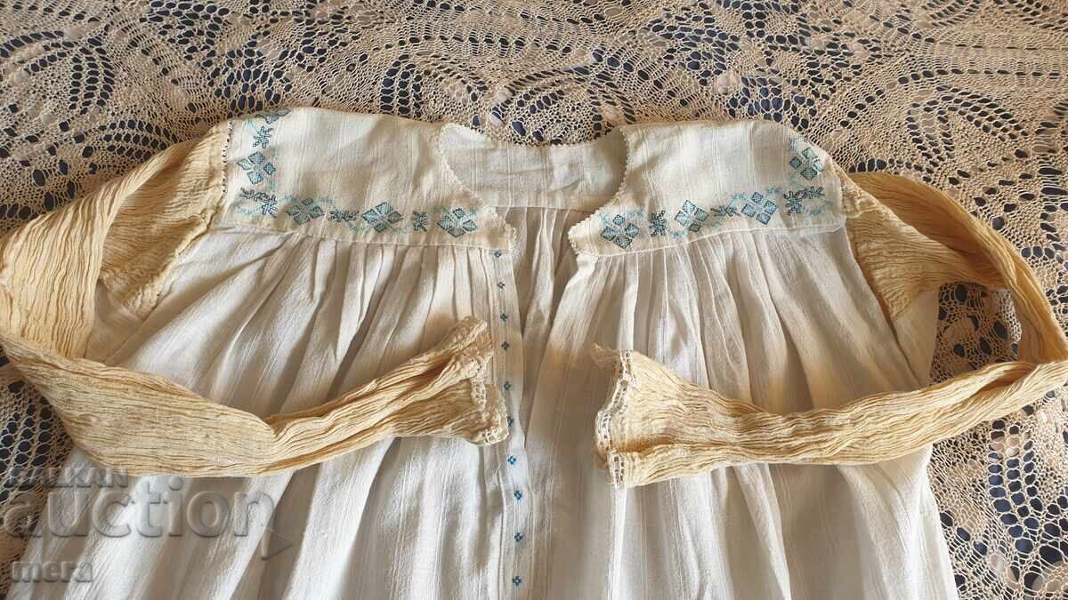 Cămașă scurtă autentică din costum popular Cămașă scurtă autentică din costum popular