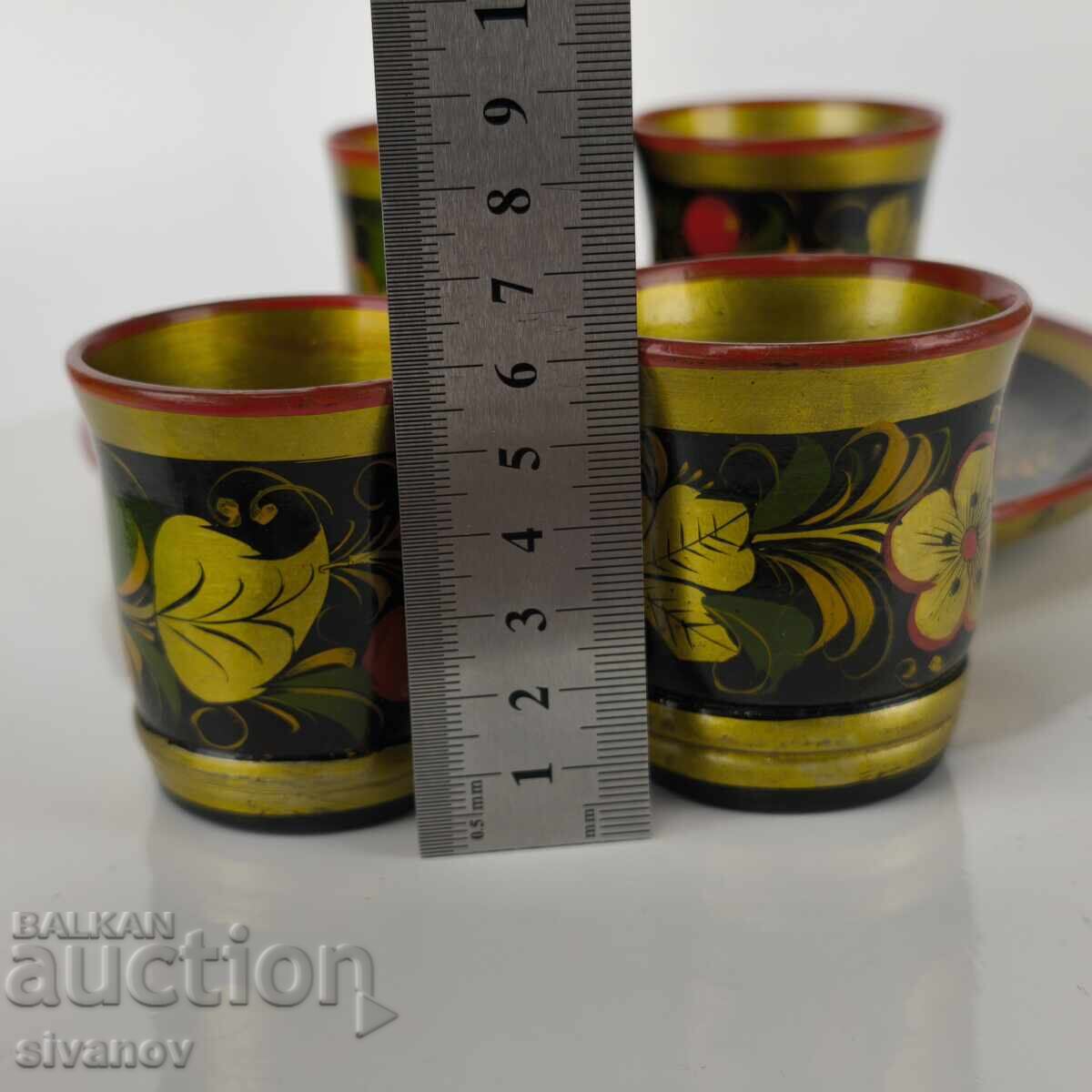 Παλιό σετ φλιτζανιών και δίσκου ζωγραφισμένα ΕΣΣΔ #5954 - 6 Παλιό σετ φλιτζανιών και δίσκου ζωγραφισμένα ΕΣΣΔ #5954 - 6