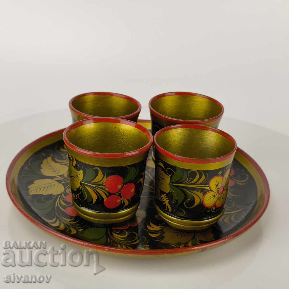 Παλιό σετ φλιτζανιών και δίσκου ζωγραφισμένα ΕΣΣΔ #5954 Παλιό σετ φλιτζανιών και δίσκου ζωγραφισμένα ΕΣΣΔ #5954