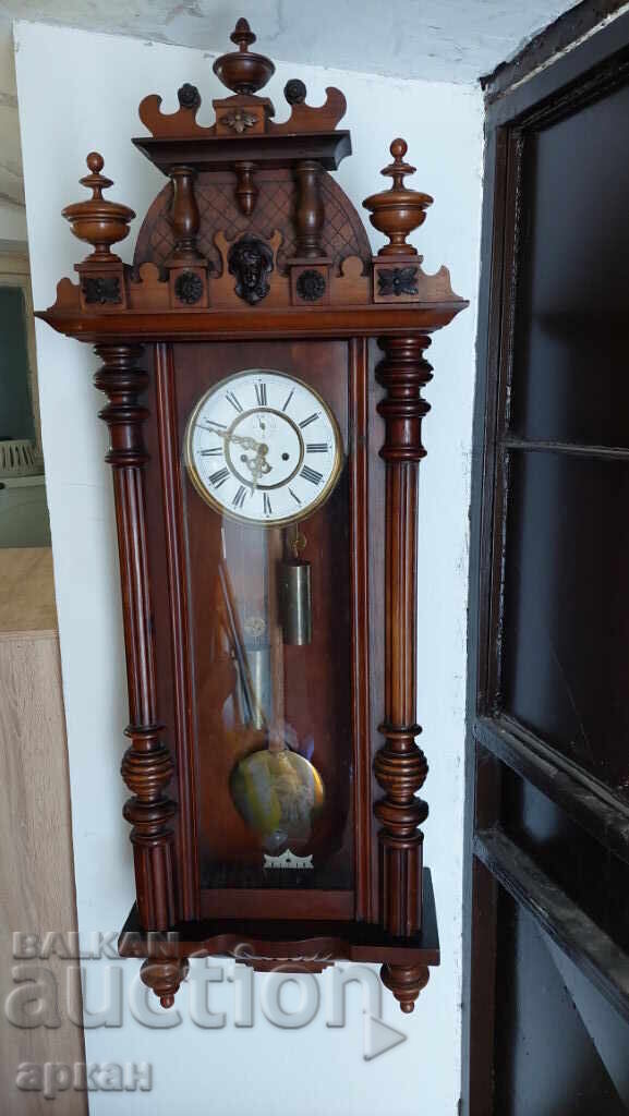 Μασίφ επιτοίχιο μηχανικό ρολόι - τέλη του 19ου αιώνα με βαρίδια Μασίφ επιτοίχιο μηχανικό ρολόι - τέλη του 19ου αιώνα με βαρίδια