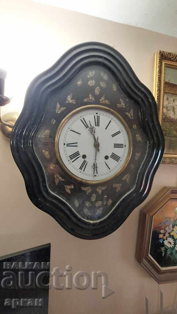 Стенен часовник -края на XIX век ....седеф и орнаменти с цена 700.00 лв. | € 357.90
