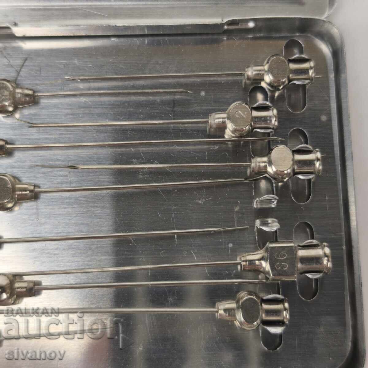 Delivery of Old Injekta Germany syringe needles, 12 pieces #5960