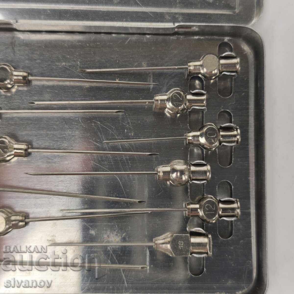 Delivery of Old Injekta syringe needles Germany 12 pieces #5963