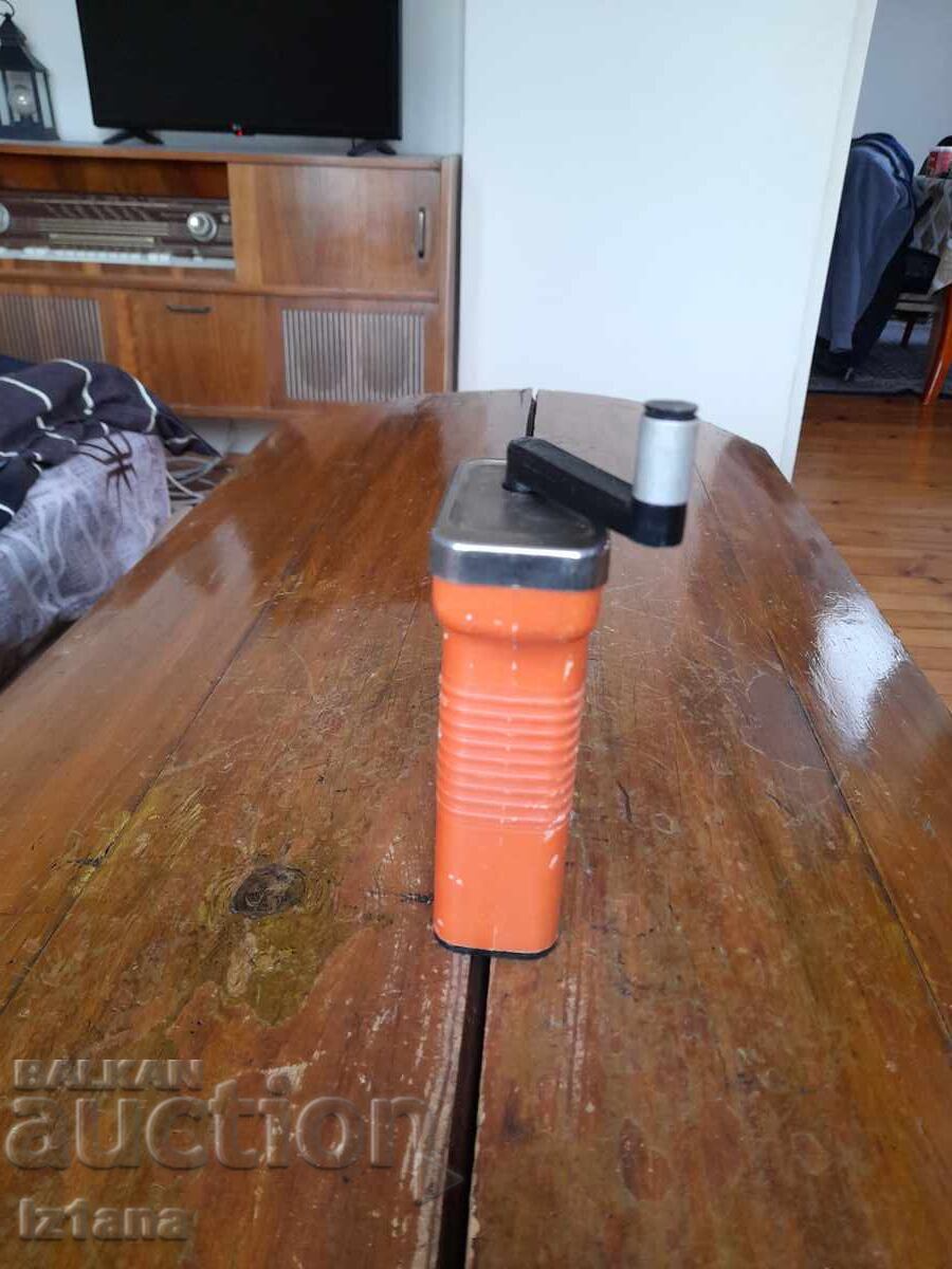 Delivery of Old coffee grinder, coffee mill Tramp 3