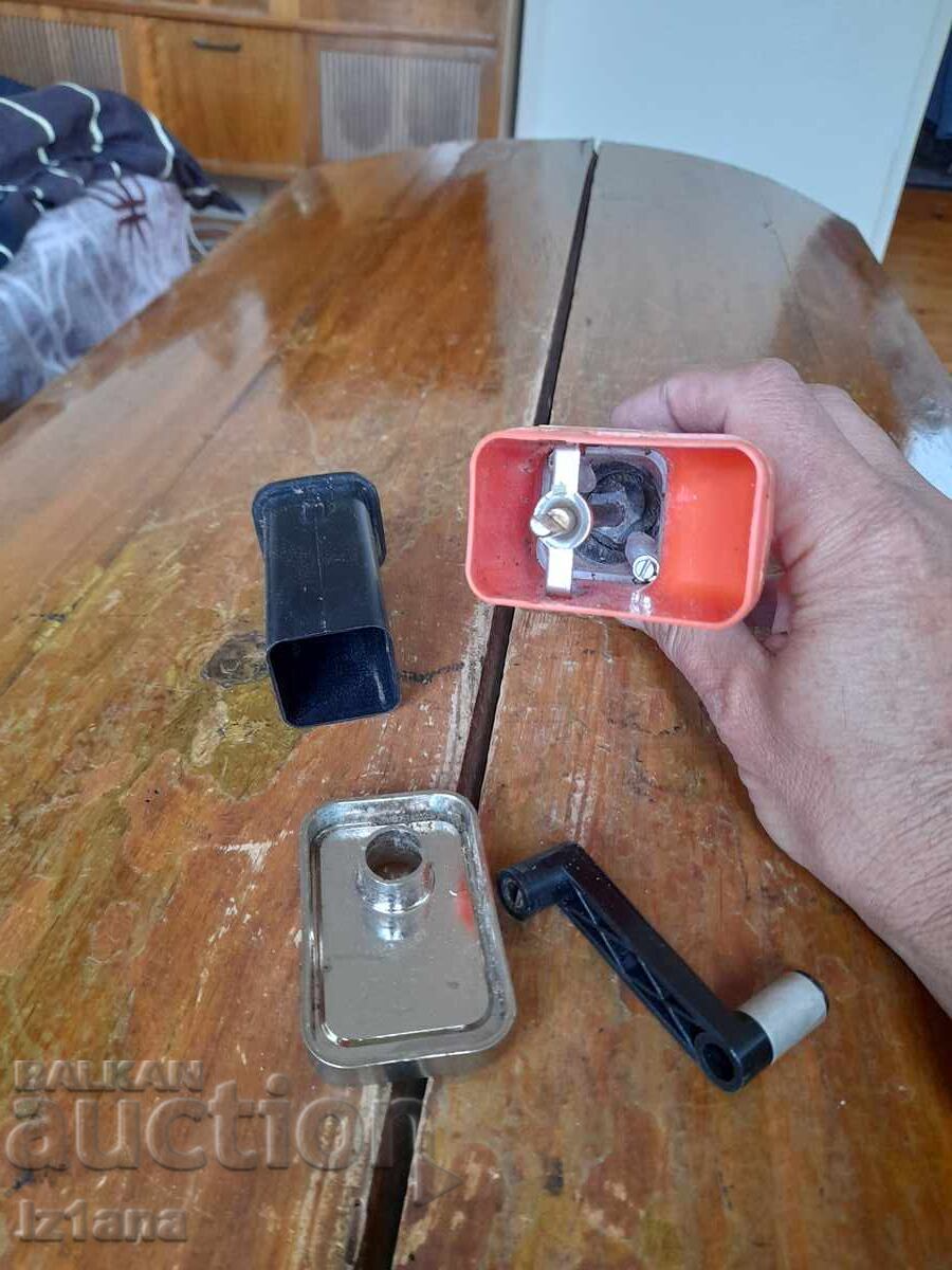 Old coffee grinder, coffee mill Tramp 3 - 5