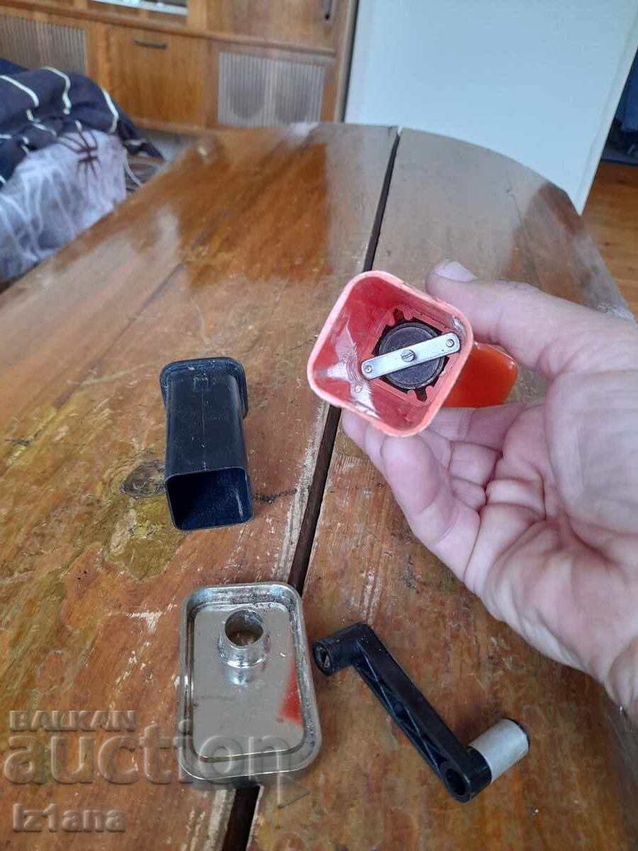 Old coffee grinder, coffee mill Tramp 3 - 6