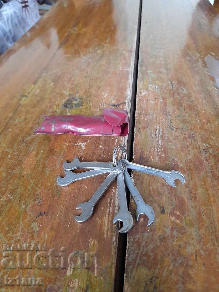 Δημοπρασία Παλιά κλειδιά ΧΖ Αντώνης Ιβάνοφ Σόφια Δημοπρασία Παλιά κλειδιά ΧΖ Αντώνης Ιβάνοφ Σόφια