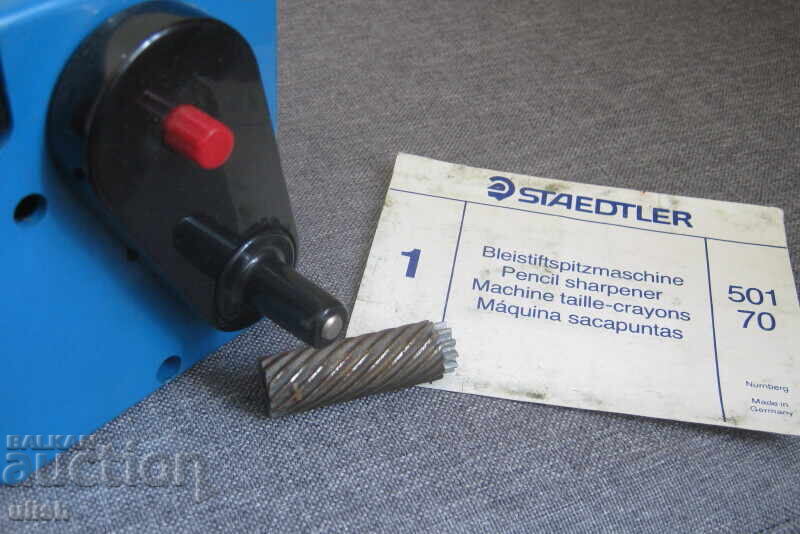 Аукцион Стара острилка молив Staedtler 50170 кутия Германия Аукцион Стара острилка молив Staedtler 50170 кутия Германия