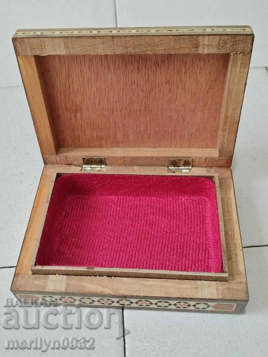 Δημοπρασία Παλιά βουλγαρική κοσμηματοθήκη NRB