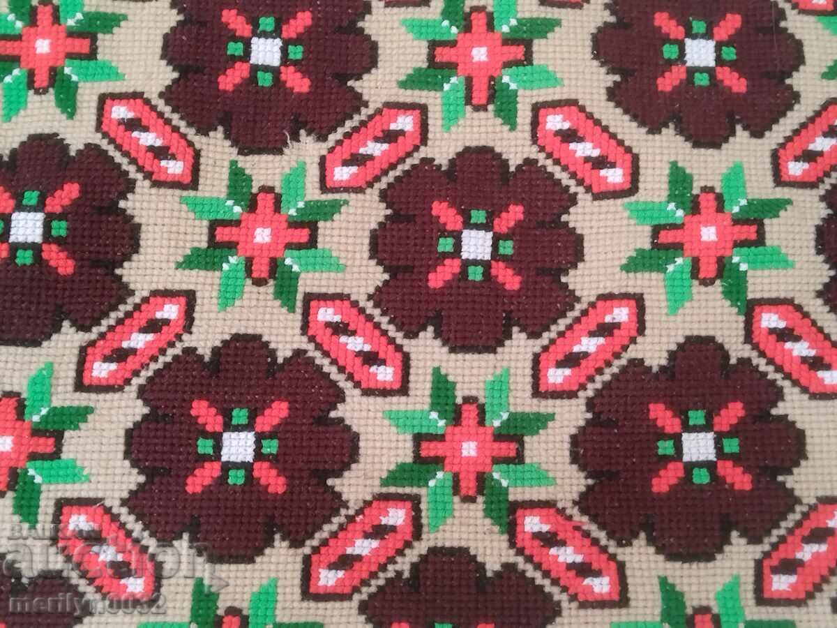 Old hand-woven pillowcase face with price 40.00 BGN | € 20.45 Old hand-woven pillowcase face with price 40.00 BGN | € 20.45