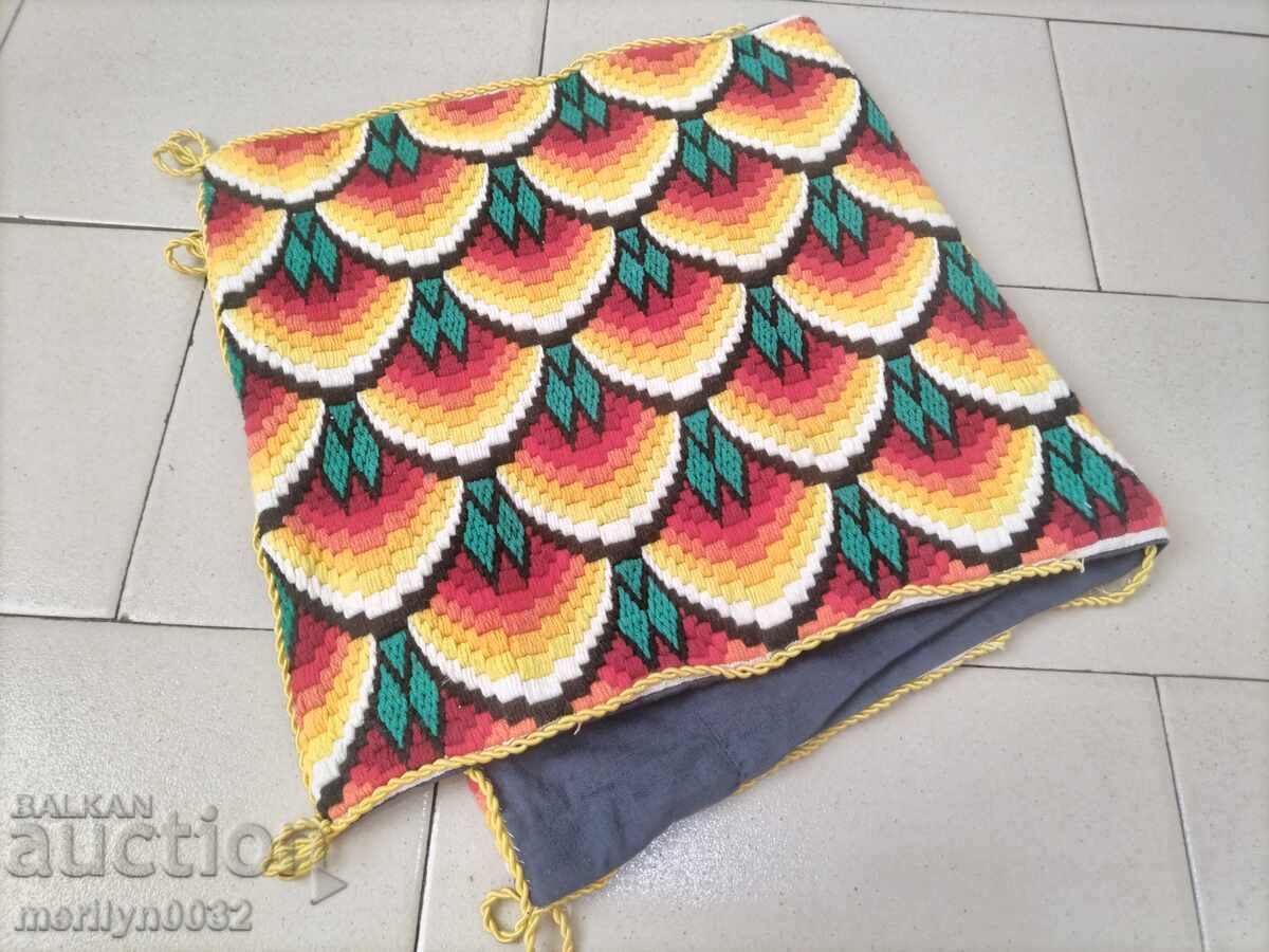 Livrarea Covor țesut manual vechi pentru perete, colorat