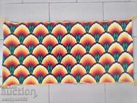 Covor țesut manual vechi pentru perete, colorat