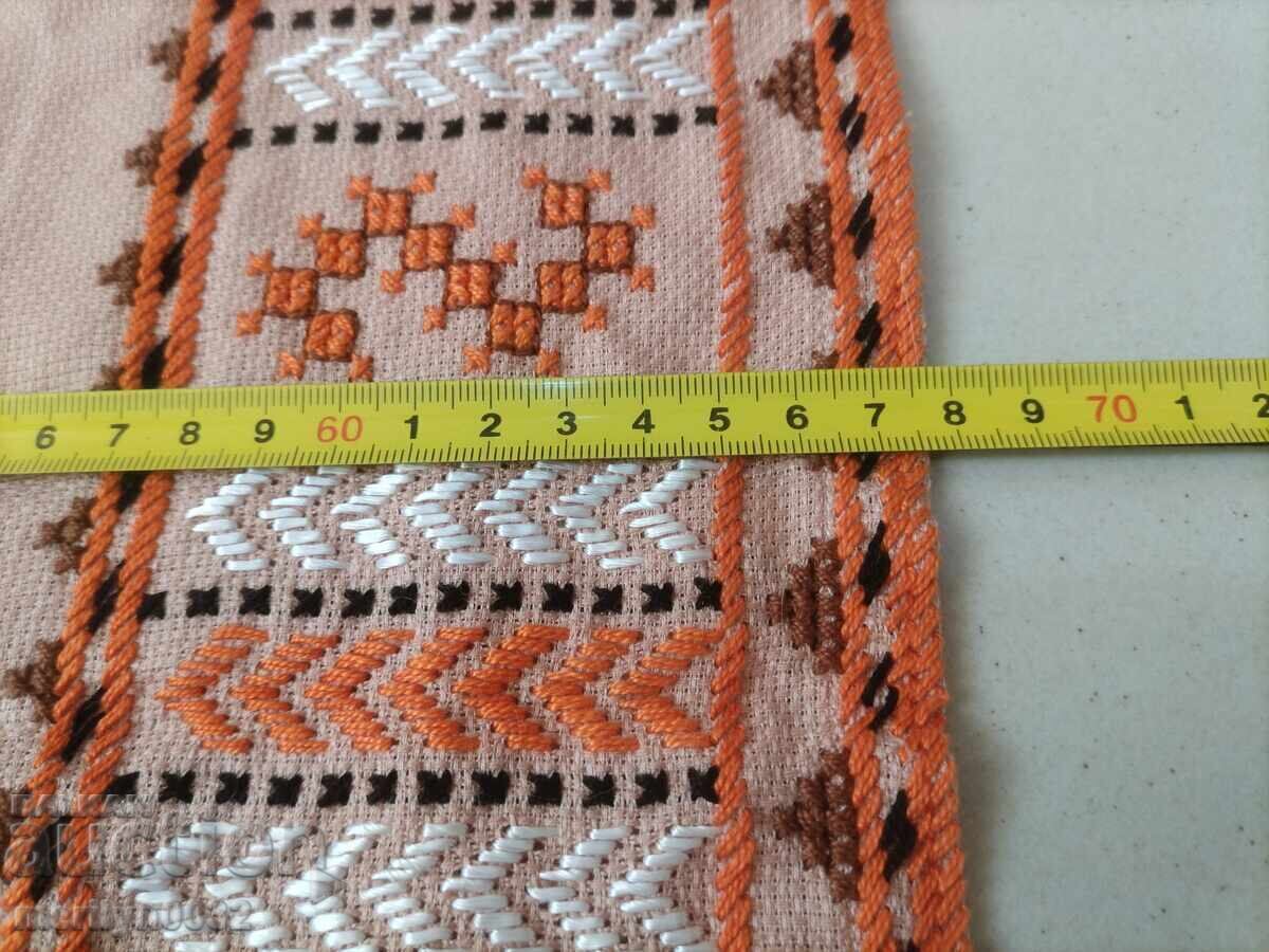 Δημοπρασία Παλιά κεντητή επιταγή, τραπεζομάντηλο, milo, βουλγαρικό κέντημα Δημοπρασία Παλιά κεντητή επιταγή, τραπεζομάντηλο, milo, βουλγαρικό κέντημα