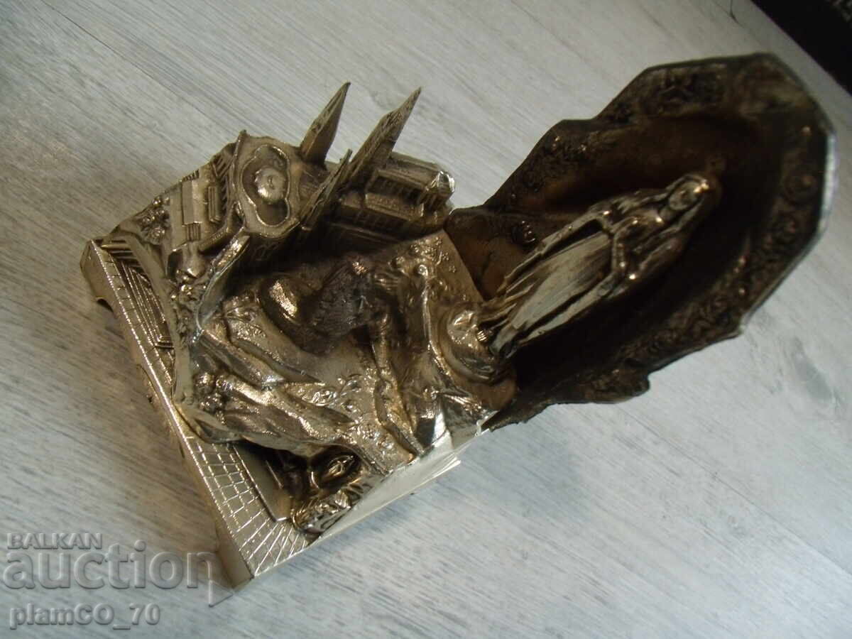 №*8070 Figurina / Statueta veche metalică muzicală cu preț 45.00 BGN | € 23.01 №*8070 Figurina / Statueta veche metalică muzicală cu preț 45.00 BGN | € 23.01